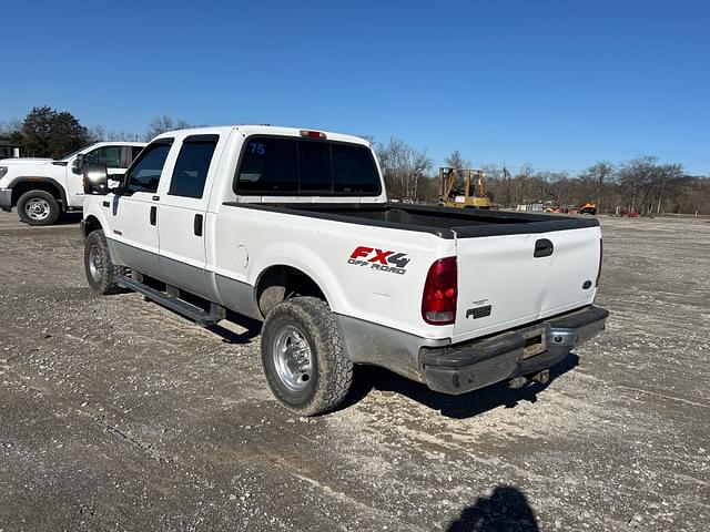 Image of Ford F-250 equipment image 2