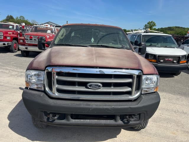 Image of Ford F-250 equipment image 2