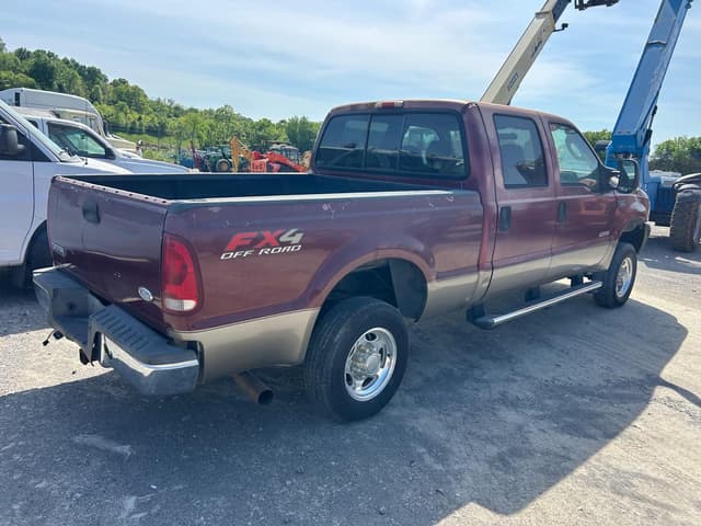 Image of Ford F-250 equipment image 3