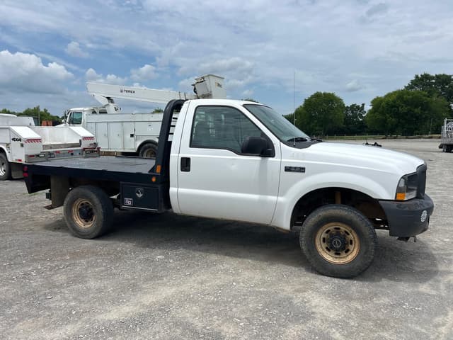 Image of Ford F-250 equipment image 4