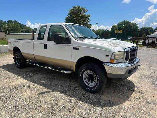 Image of Ford F-250 equipment image 1