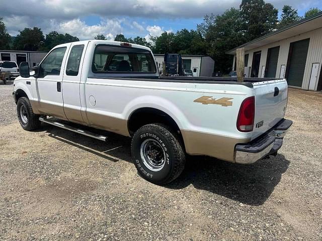 Image of Ford F-250 equipment image 3