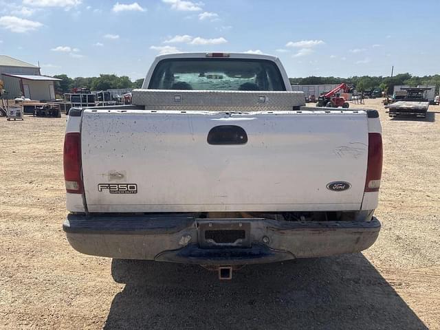 Image of Ford F-250 equipment image 3