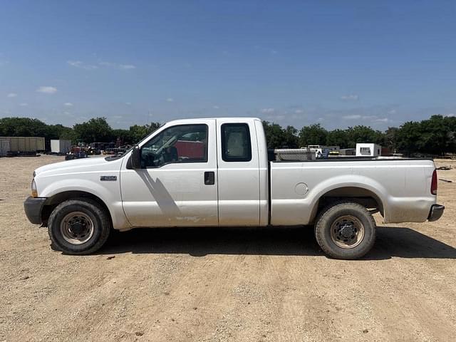 Image of Ford F-250 equipment image 1