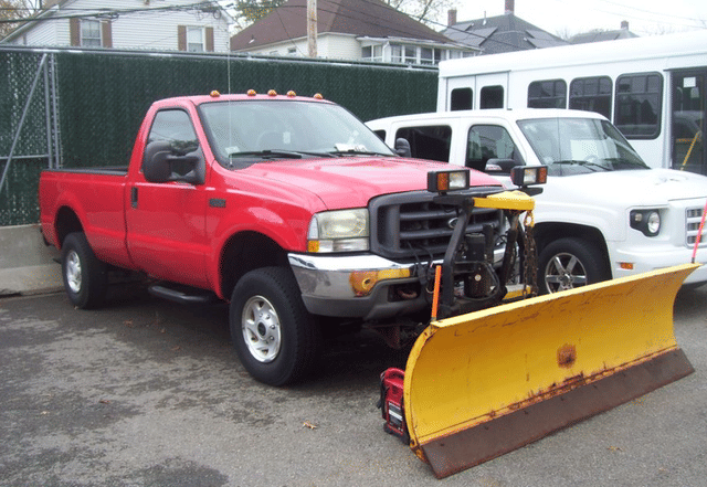Image of Ford F-250 equipment image 1