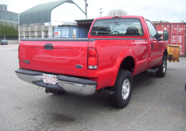 Image of Ford F-250 equipment image 2
