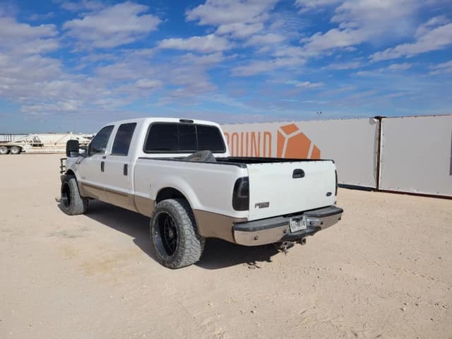 Image of Ford F-250 equipment image 2
