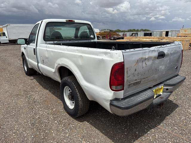 Image of Ford F-250 equipment image 1