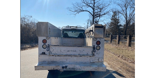 Image of Ford F-250 equipment image 3