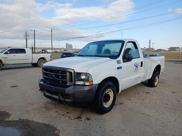 Image of Ford F-250 equipment image 1