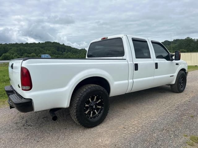 Image of Ford F-250 equipment image 4