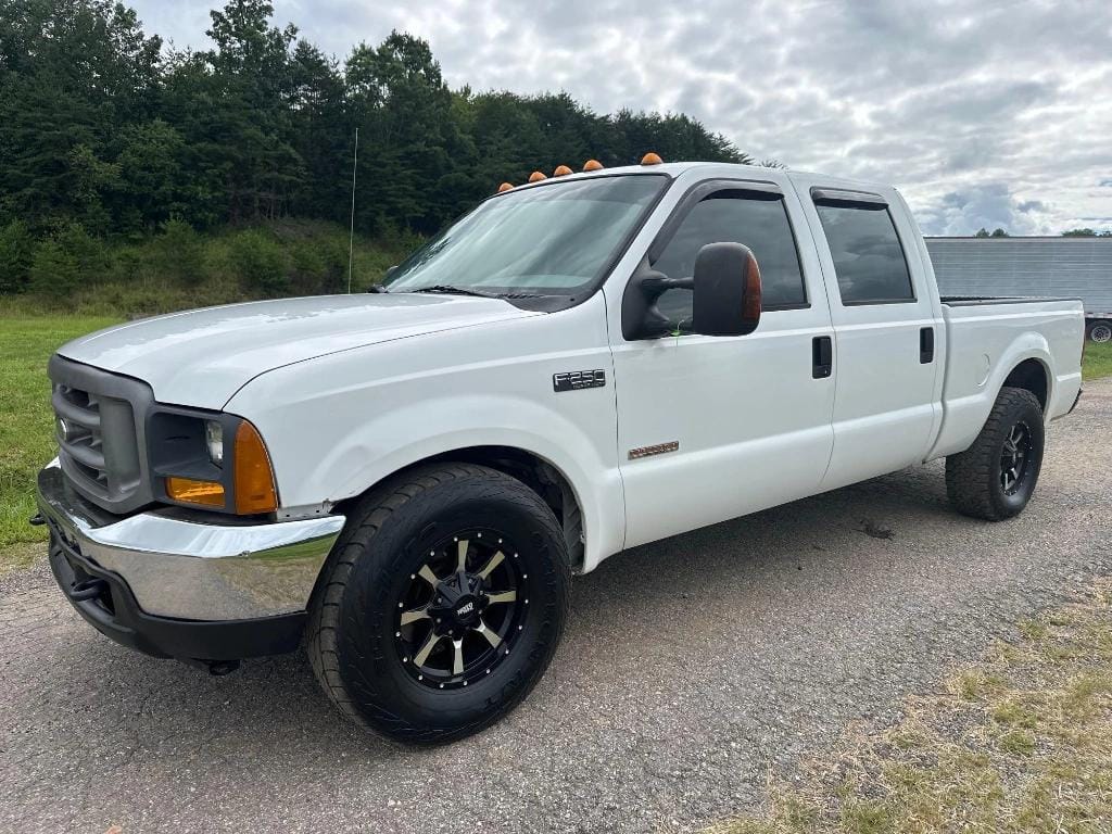 2004 Ford F-250 Equipment Image0