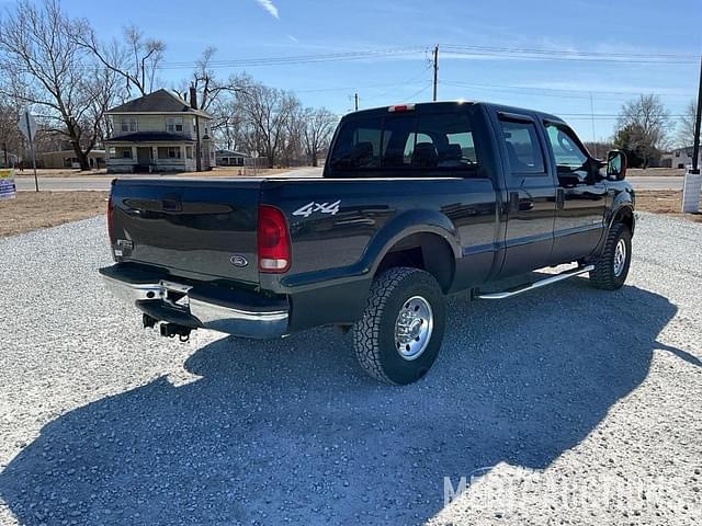 Image of Ford F-250 equipment image 4