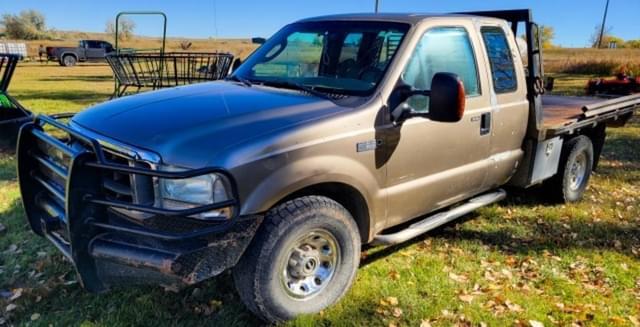 Image of Ford F-250 equipment image 3