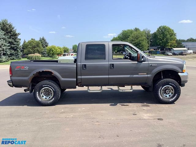 Image of Ford F-250 equipment image 3