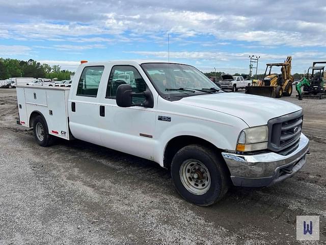 Image of Ford F-250 equipment image 3