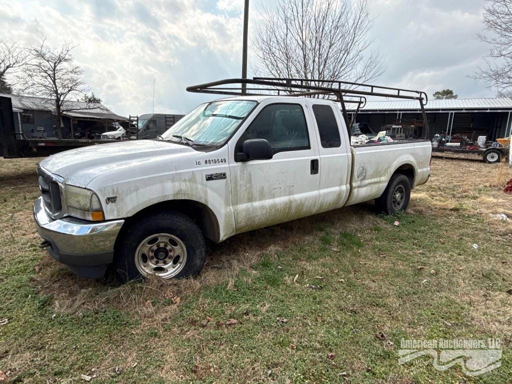 2004 Ford F-250 Equipment Image0