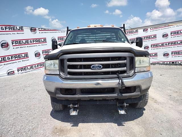 Image of Ford F-250 equipment image 1