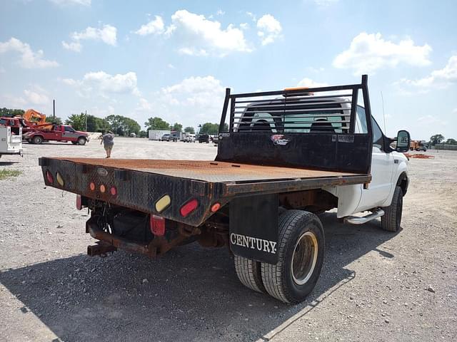 Image of Ford F-250 equipment image 4