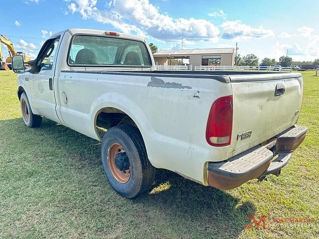 Image of Ford F-250 equipment image 4