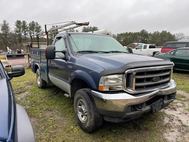 Image of Ford F-250 equipment image 2