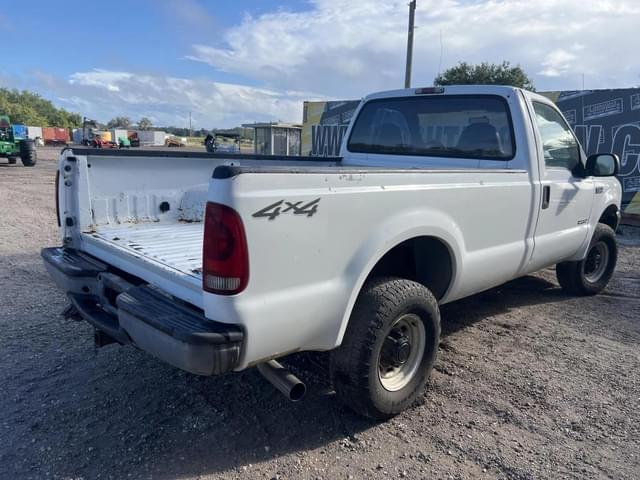Image of Ford F-250 equipment image 2