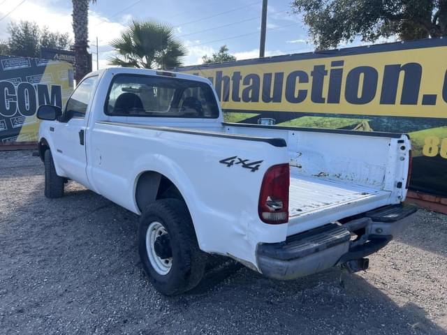 Image of Ford F-250 equipment image 1