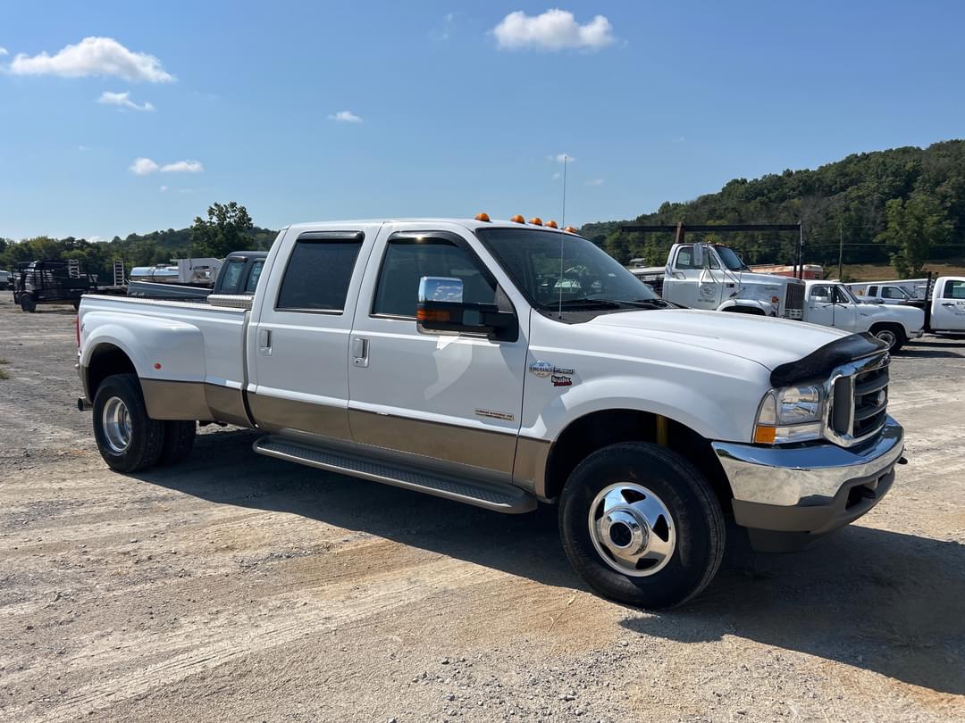 Image of Ford F-350 Primary image