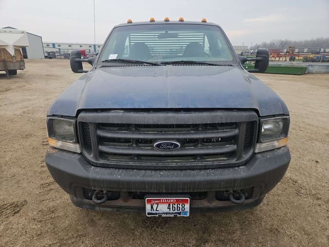 Image of Ford F-350 equipment image 1