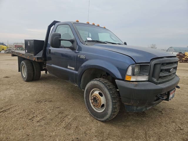 Image of Ford F-350 equipment image 2