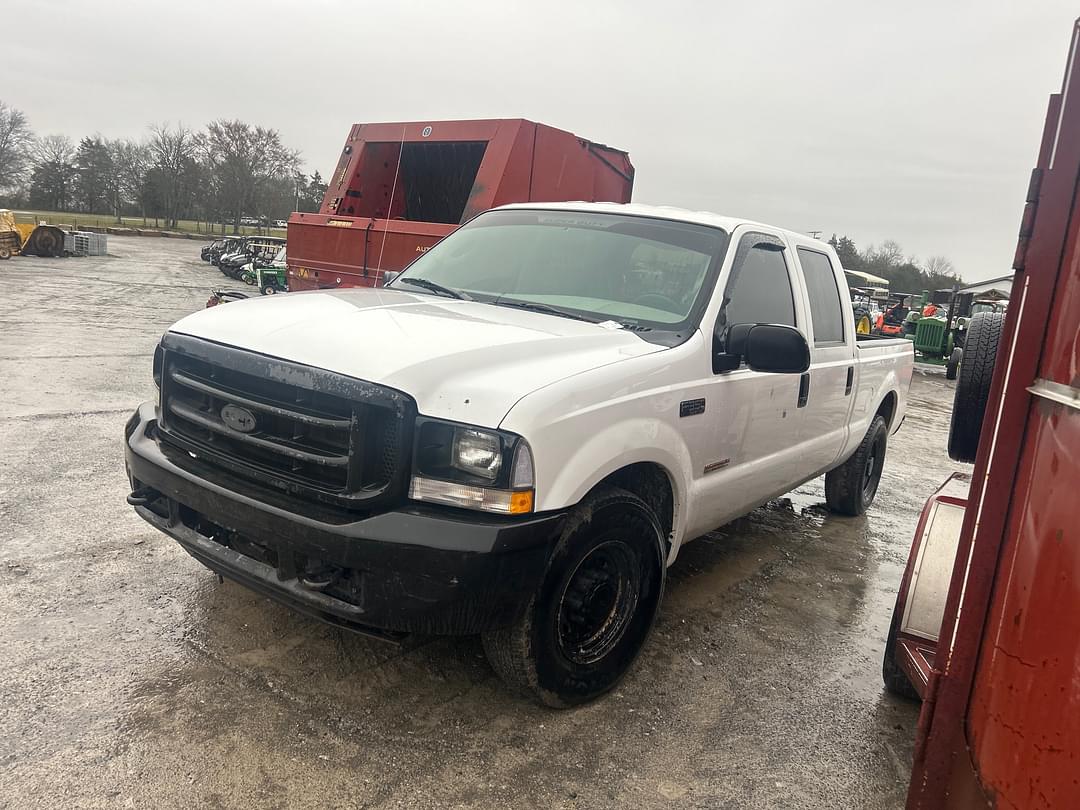 Image of Ford F-350 Primary image