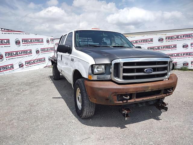 Image of Ford F-350 equipment image 1