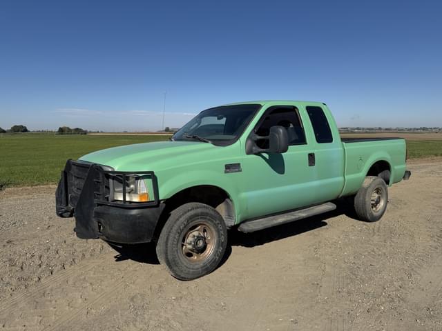 Image of Ford F-350 equipment image 1