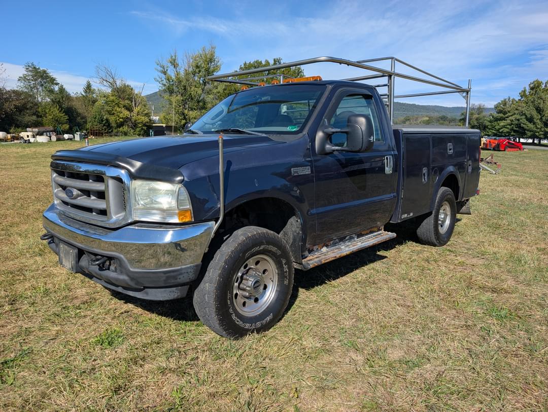 Image of Ford F-350 Primary image