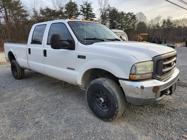 Image of Ford F-350 equipment image 2