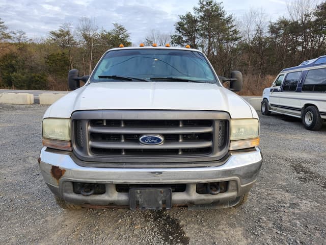 Image of Ford F-350 equipment image 1