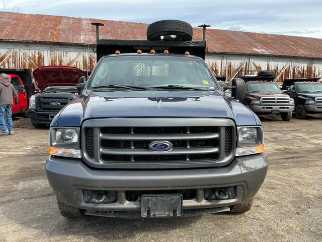 Image of Ford F-350 equipment image 1