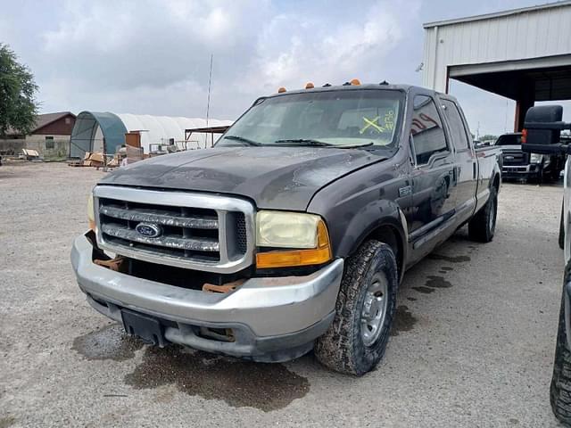 Image of Ford F-350 equipment image 1