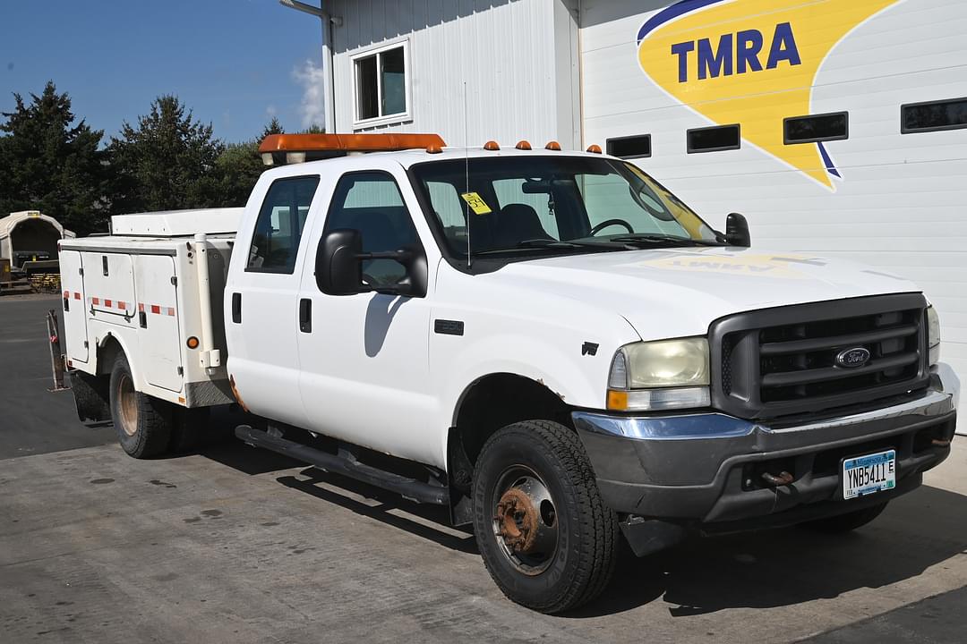 Image of Ford F-350 Primary image