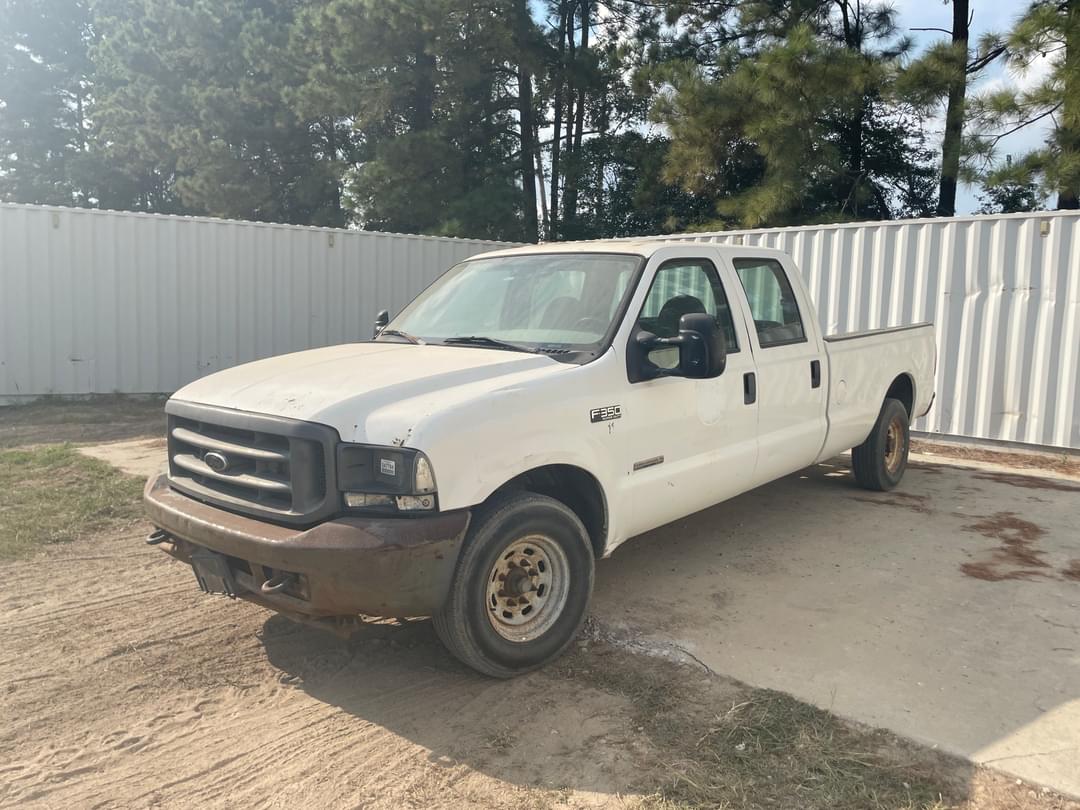 Image of Ford F-350 Primary image