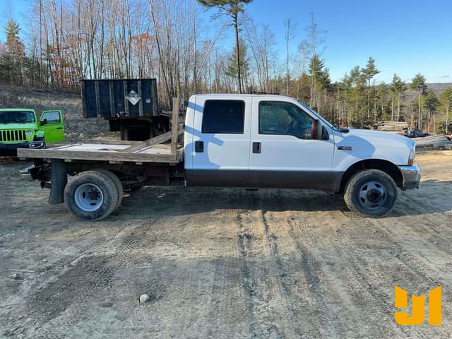 Image of Ford F-350 equipment image 3