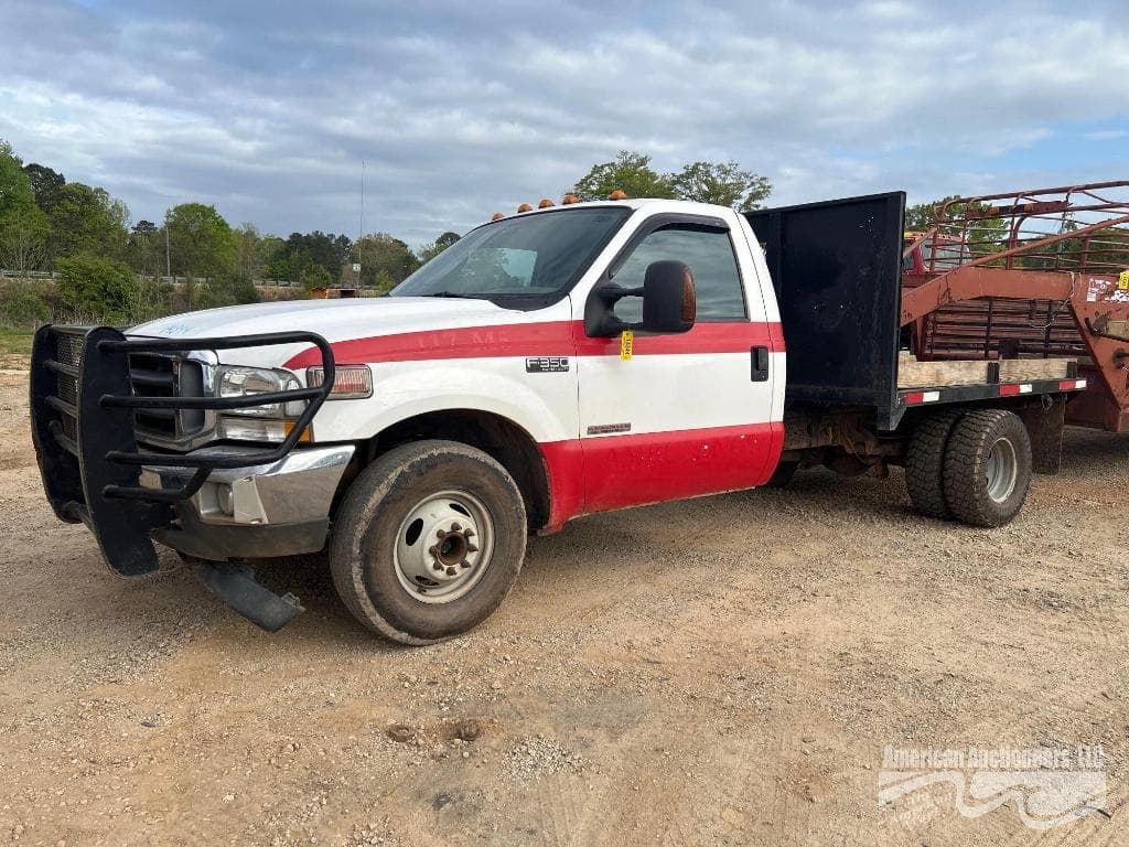 Image of Ford F-350 Primary image