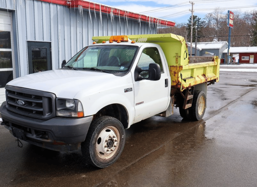 2004 Ford F-450 Equipment Image0