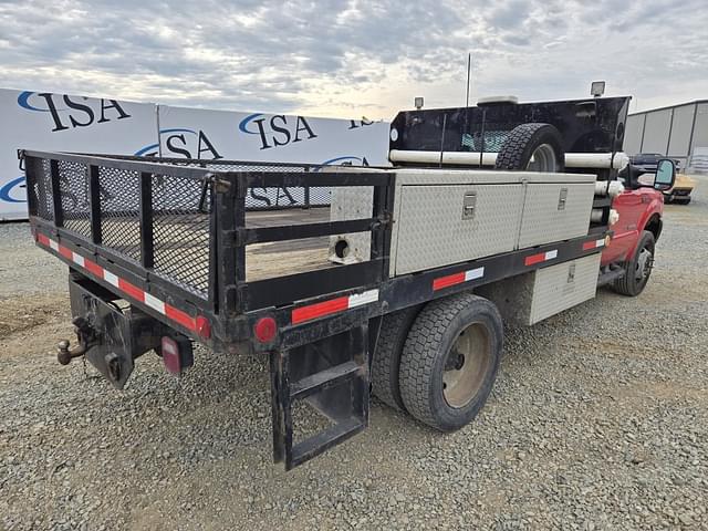 Image of Ford F-450 equipment image 4
