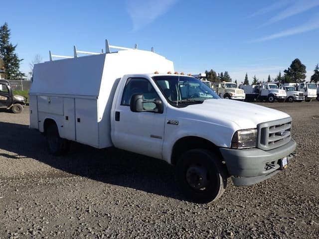 Image of Ford F-550 equipment image 1