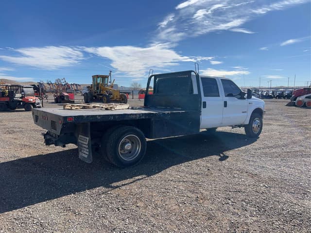 Image of Ford F-550 equipment image 2