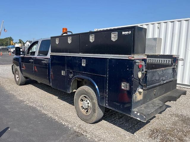 Image of Chevrolet 3500HD equipment image 1