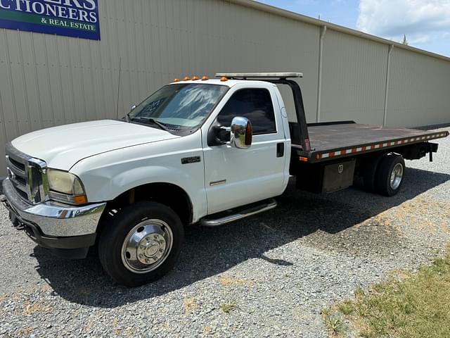Image of Ford F-550 equipment image 1