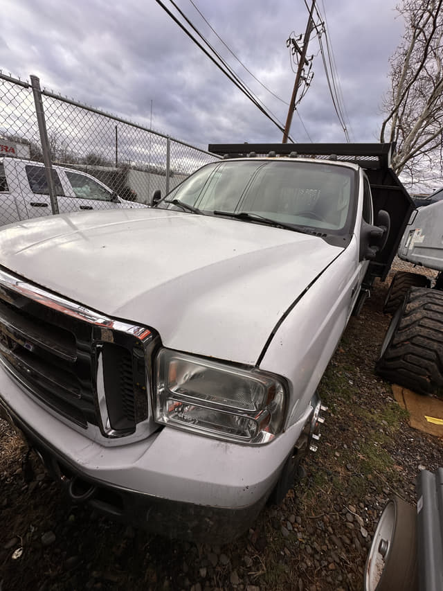Image of Ford F-550 equipment image 1