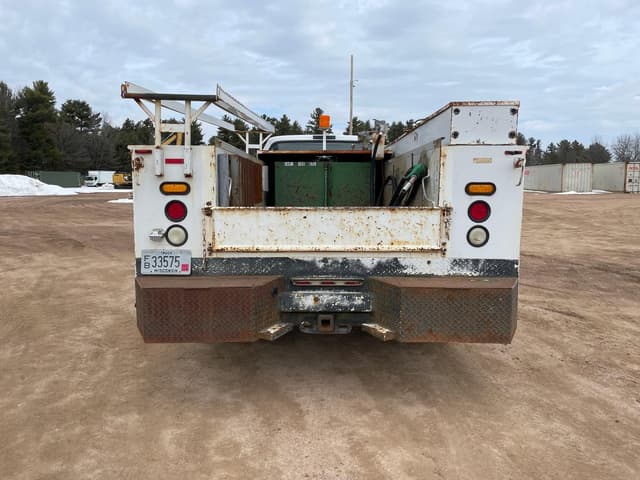 Image of Ford F-550 equipment image 3